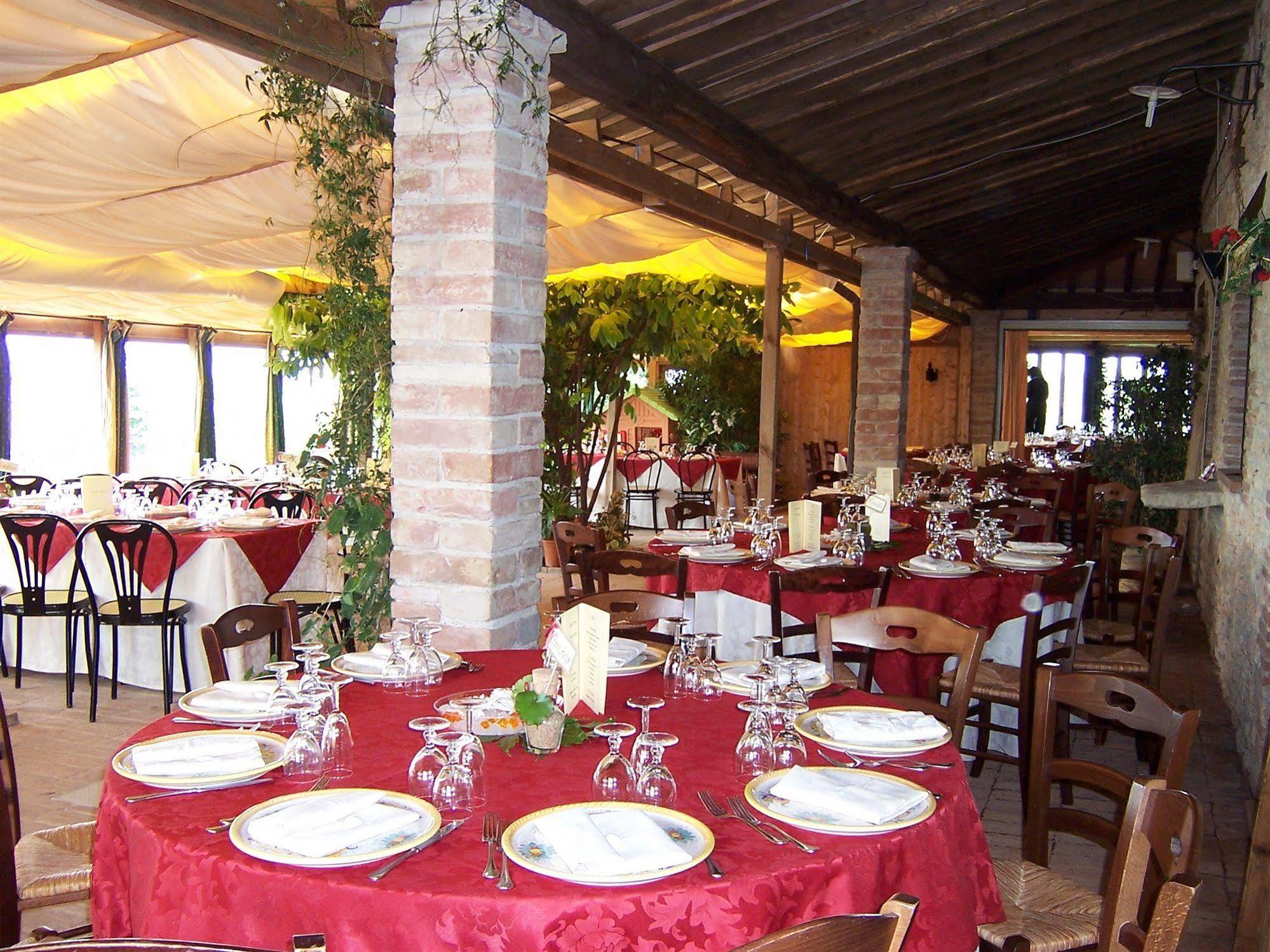 Agriturismo La Casella San Terenziano Exteriér fotografie
